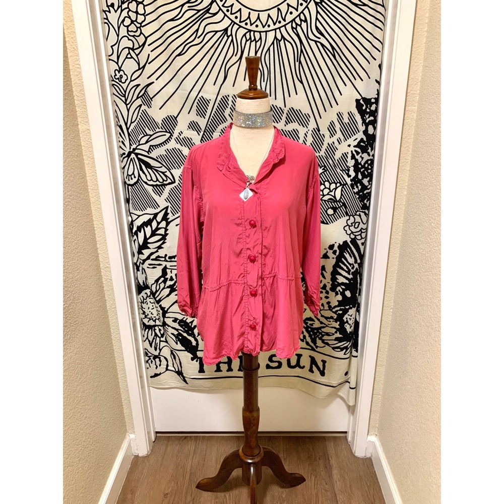🌈 Amazing Vintage Silk top - Picture 2 of 8